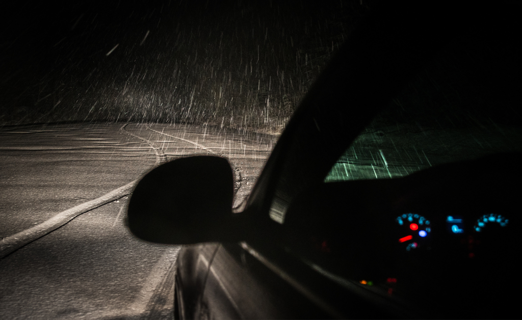 Who to Call When Locked Out of Car at Night UK?A Comprehensive Guide