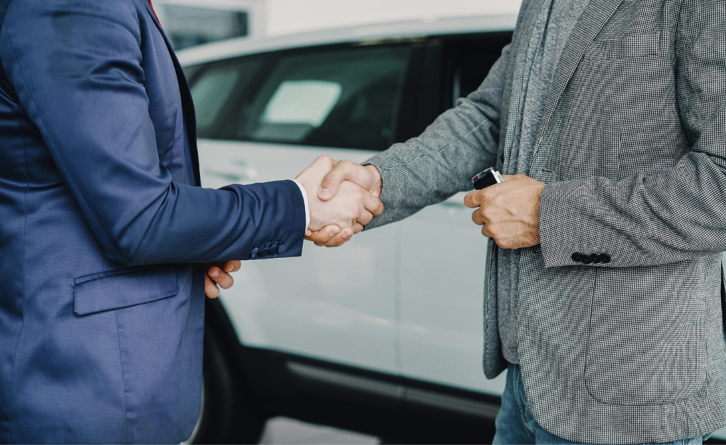 Dealership vs Auto Locksmith Car Key Replacement Which Is Better:A Complete Guide